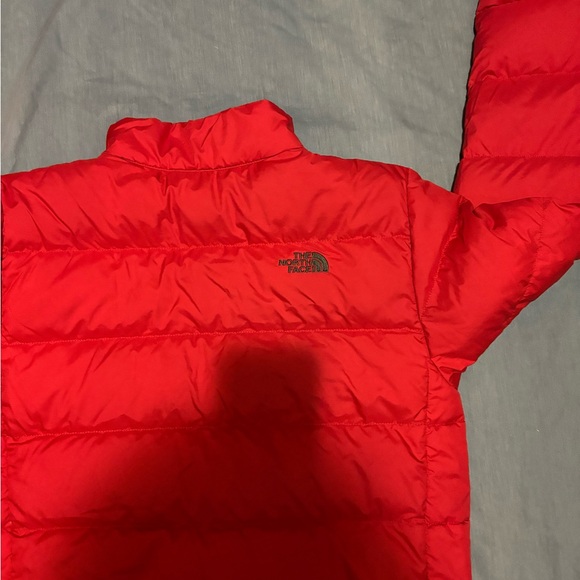 The North face puffer jacket great look pit pit 20 inch length 24 inch - Picture 2 of 4